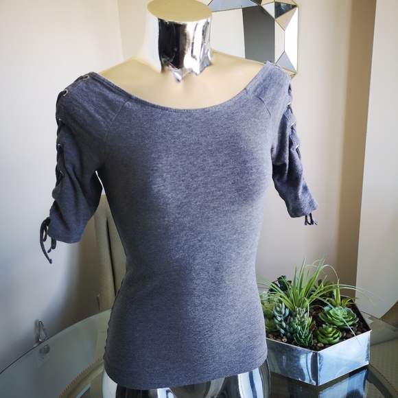 H&M Grey Scoop Neck Lace Up Sleeves - Picture 1 of 4
